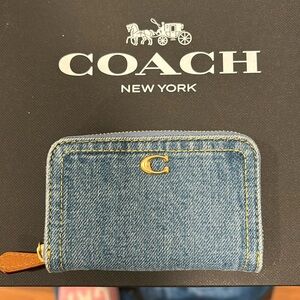 Coach mini wallet